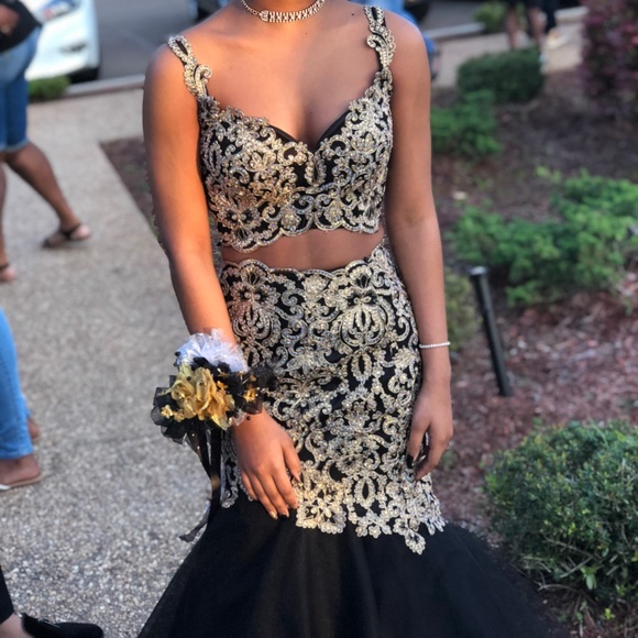 Black And Gold Prom Dress - Picture 3 of 4